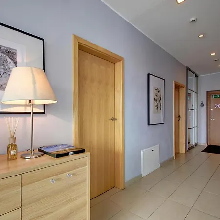 Helios Luxury In Skyscraper Appartement