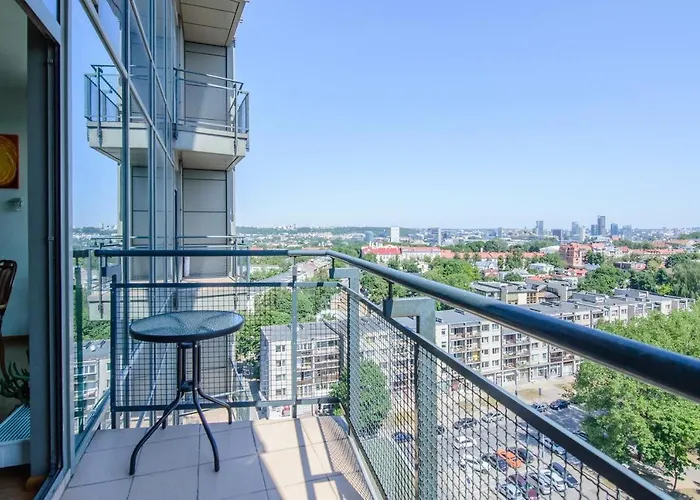 Helios Luxury In Skyscraper