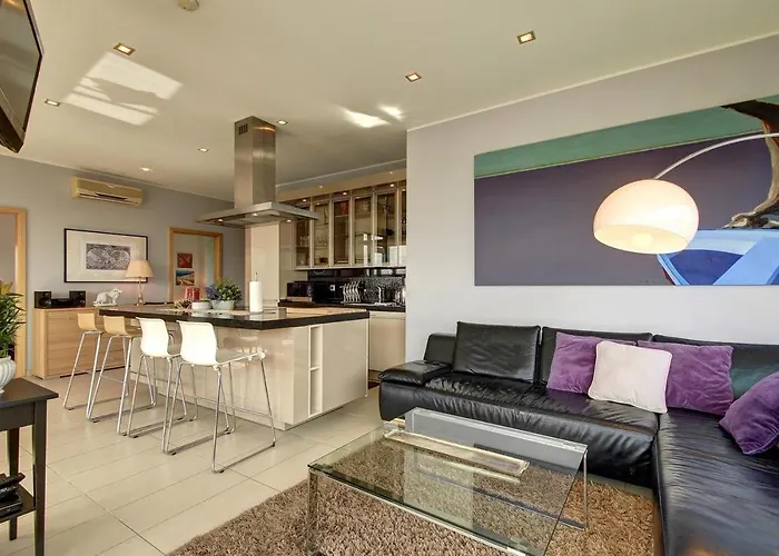 Helios Luxury In Skyscraper Βίλνιους